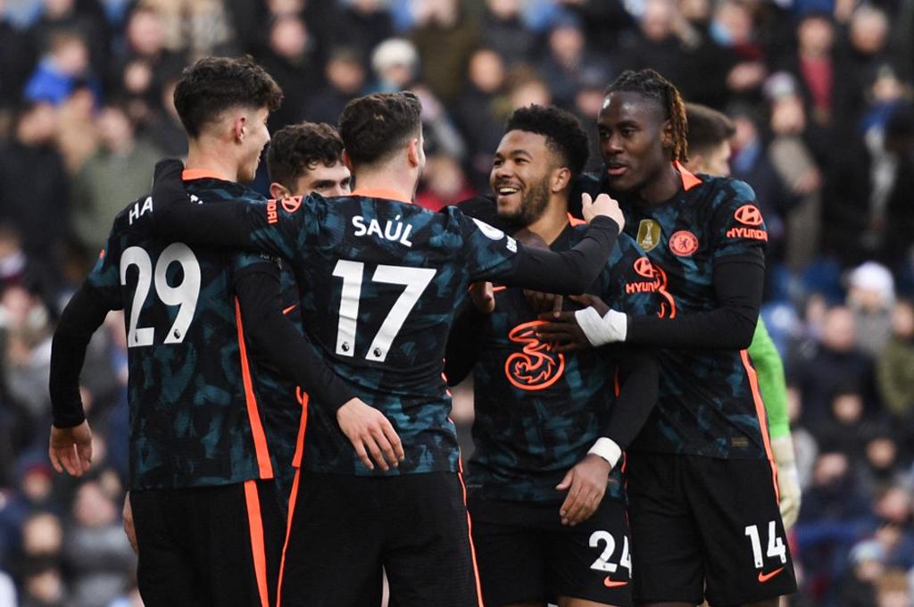 El Chelsea despierta en el complemento y le receta goleada al Burnley en la Premier League