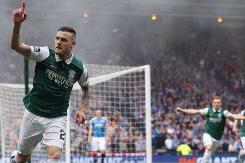 Jugó con Emilio Izaguirre en el Celtic, Wenger lo tuvo en el Arsenal de Henry y ahora está en prisión preventiva