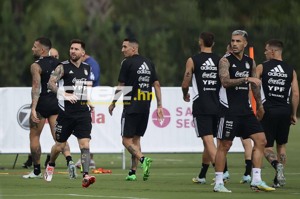 Así fue el segundo entreno de Argentina en Miami: liderado por Messi, Di María concentrado y las hermosas aficionadas