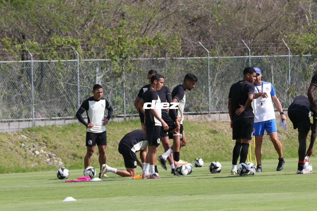 ¿Hará variantes? Eduardo Espinel busca su primer título con el Olimpia y así quieren vencer a Real España