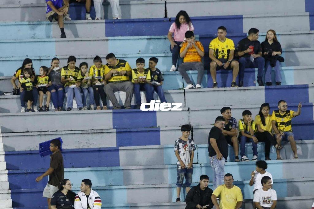 No se vio en la TV: La eufórica celebración de Real España, el sufrimiento de Jeaustin Campos y el minions que llegó al Morazán