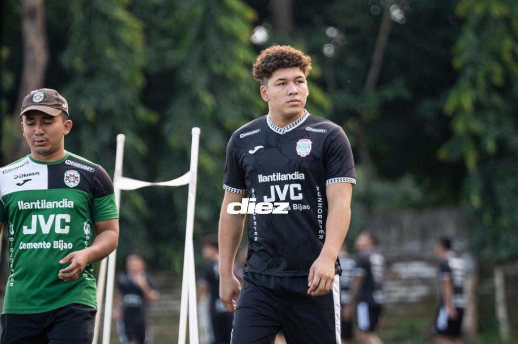 ¿Lo arriesgará Lavallén? Samudio es la duda y plantilla de Marathón recibió visita especial previo a la final ante Olimpia