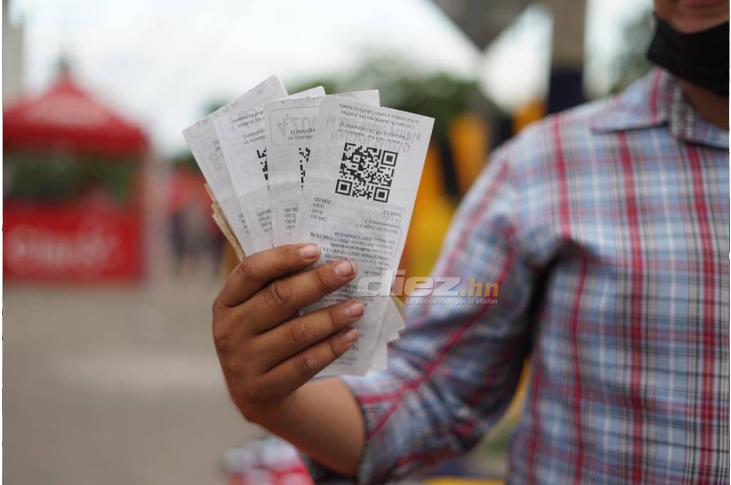 ¡Aficiones unidas y así se prepara la ‘Mega’! El ambiente en el Morazán previo al Real España-Motagua