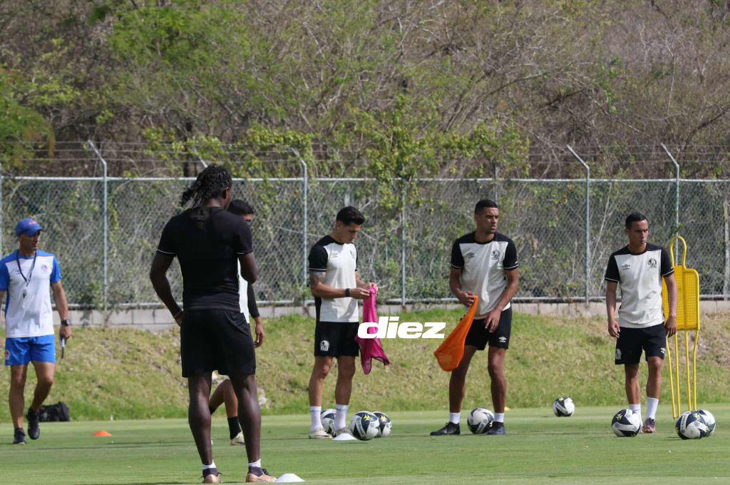 ¿Hará variantes? Eduardo Espinel busca su primer título con el Olimpia y así quieren vencer a Real España