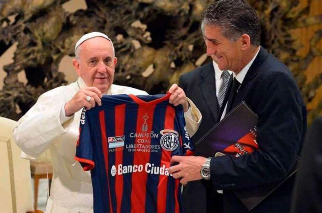 Papa Francisco: hizo llorar a Messi, el club de sus amores y motivo por el que no vio el Mundial que ganó Argentina en 2022