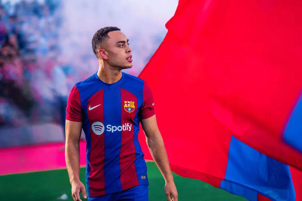 Barcelona y Real Madrid confirman nuevas bajas; PSG consigue el reemplazo de Mbappé; Di María ya lo esperan en su club