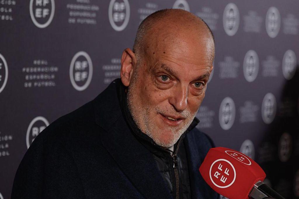 No perdonó a Florentino: “Real Madrid es club llorón, ha construido un relato falso y han puesto en duda todo el fútbol”