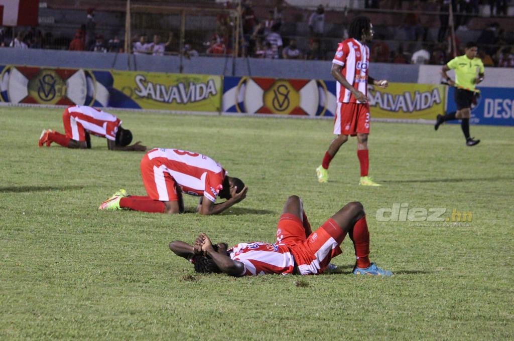 La reacción de Fernando Mira tras comenzar el Apertura 2022 cayendo contra Olimpia en La Ceiba