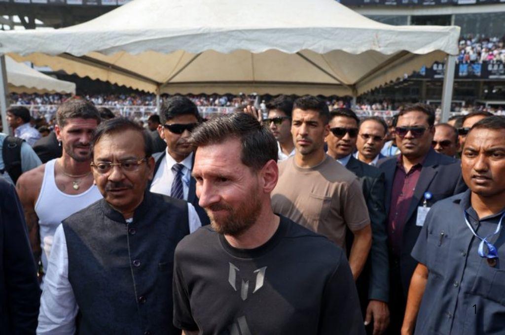 Messi desata caos en la India: detuvieron al organizador, la estafa que sufrieron y la razón por la que le lanzaron botellas