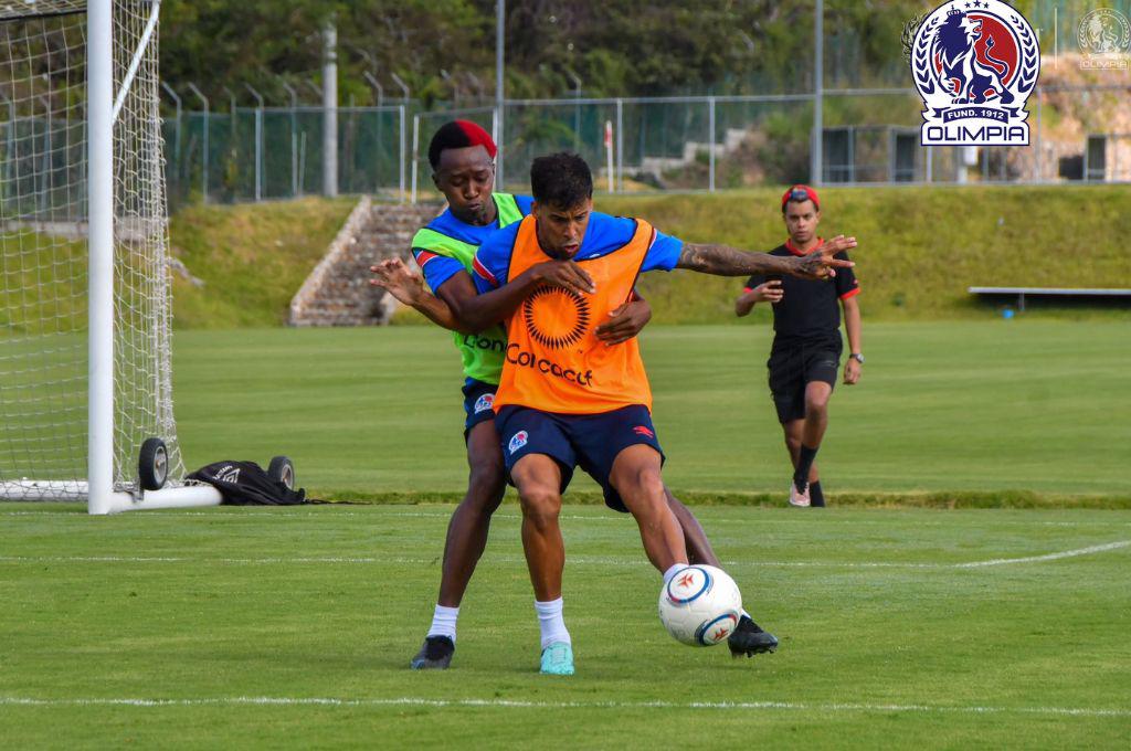 ¡Con Chirinos y Alex López! Pedro Troglio emprendió los trabajos en el Olimpia ¿qué pasará con Najar y Benguché?