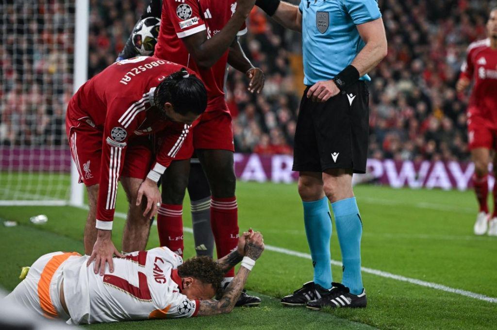 Amputaron su dedo tras ser eliminado de la Champions: la escalofríante imagen que se vivió en Anfield