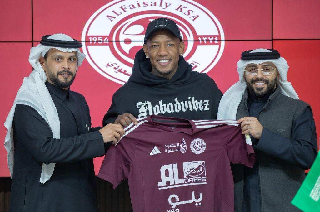 El hondureño Romell Quioto se olvida de Olimpia y es presentado con su nuevo equipo en Arabia Saudita