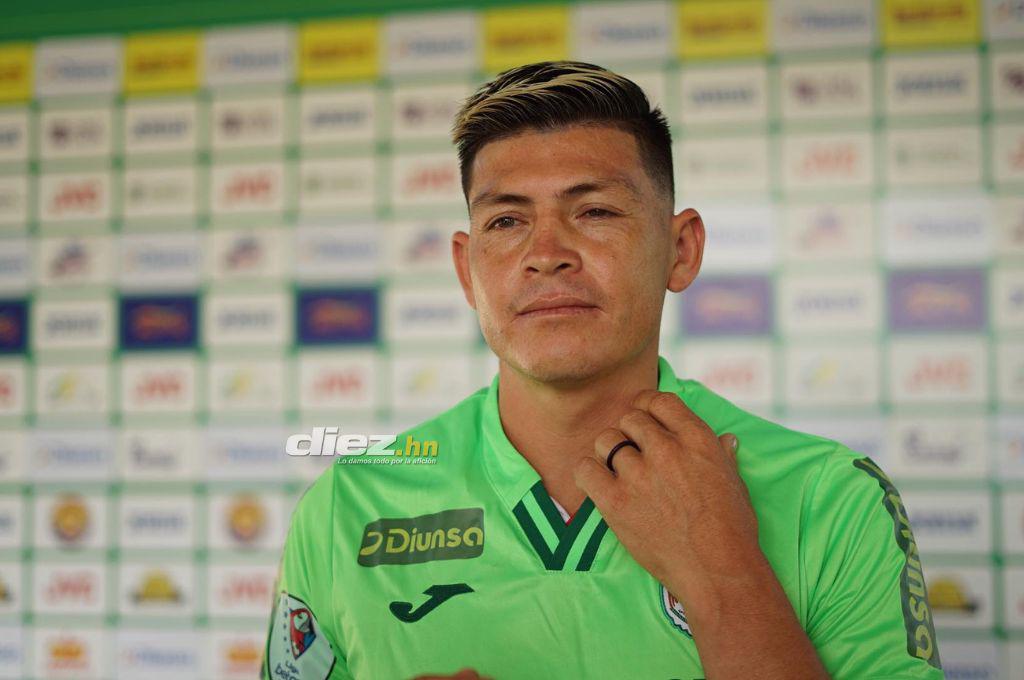 Así fue el primer día de Francisco Martínez en Marathón: El jugador que lo recibió, su dorsal y el saludo a toda la plantilla