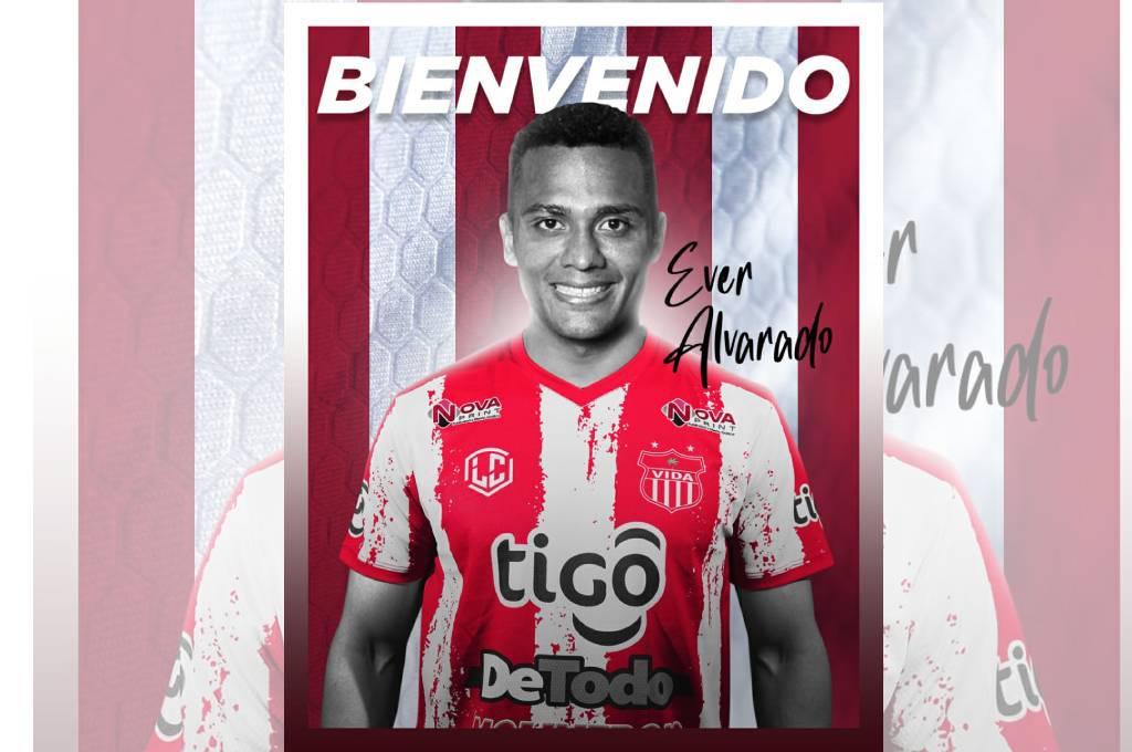 Ever Alvarado se convierte en nuevo fichaje del Vida de cara al Torneo Apertura 2022