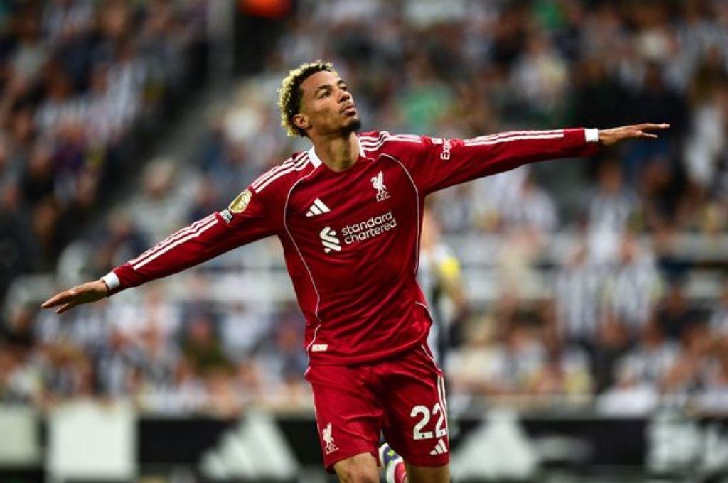 Cinco ya perdieron su primer título y uno es campeón del mundo: los 15 fichajes más caros en el mercado verano 2025-26