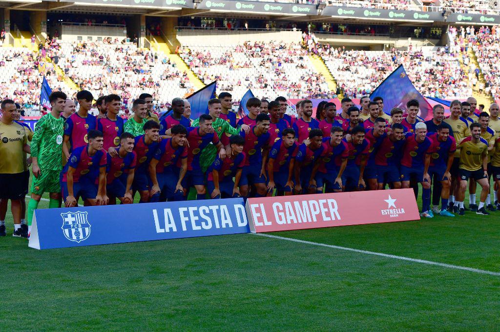 Barcelona, goleado en el Joan Gamper: Presentó dos fichajes, regresó Lamine Yamal y los dorsales confirmados