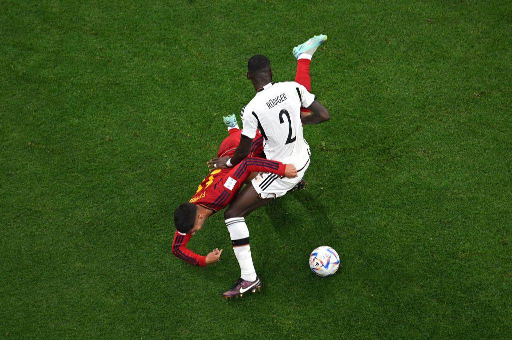 La cacería de Rüdiger, las palabras de Luis Enrique para su hija y el enojo de Hensi-Flick en el empate ante España