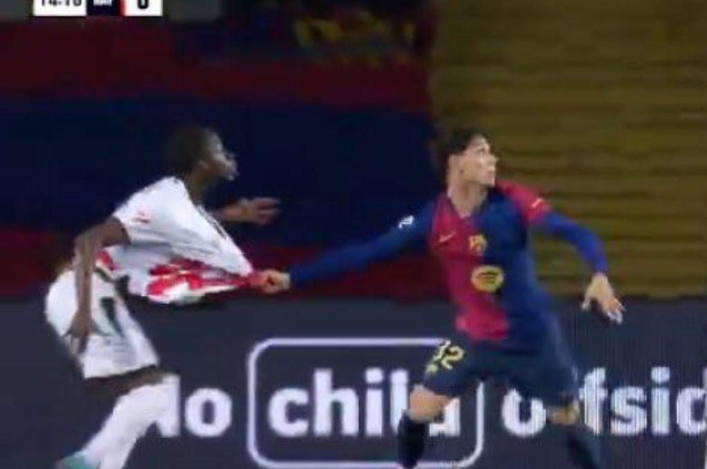 El ‘robo’ al Rayo Vallecano ante Barcelona por dos penales no pitados, un gol anulado y el que fue castigado por Flick
