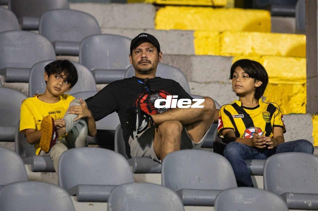 No se vio en la TV: La eufórica celebración de Real España, el sufrimiento de Jeaustin Campos y el minions que llegó al Morazán