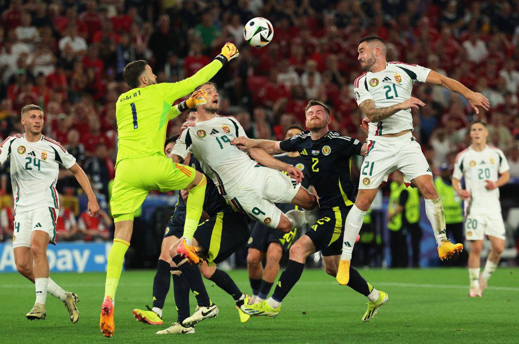 Barnabás Varga: Sale a luz la primera foto del futbolista de Hungría que sufrió conmoción cerebral y fracturas en su cara