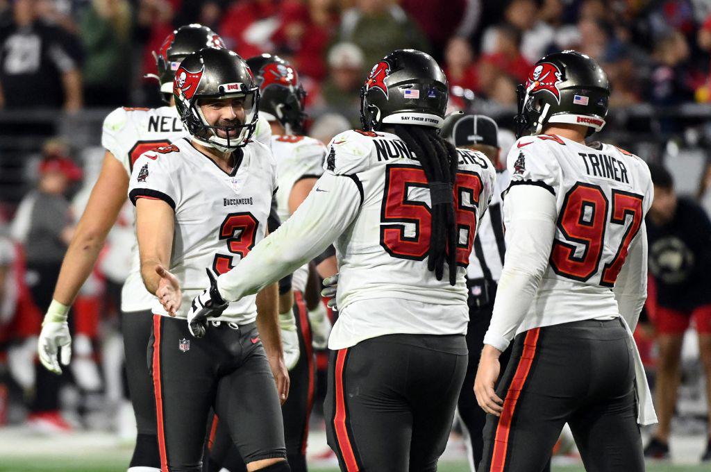 Los Buccaneers de Tom Brady reviven las esperanzas de clasificar a playoffs en la NFL