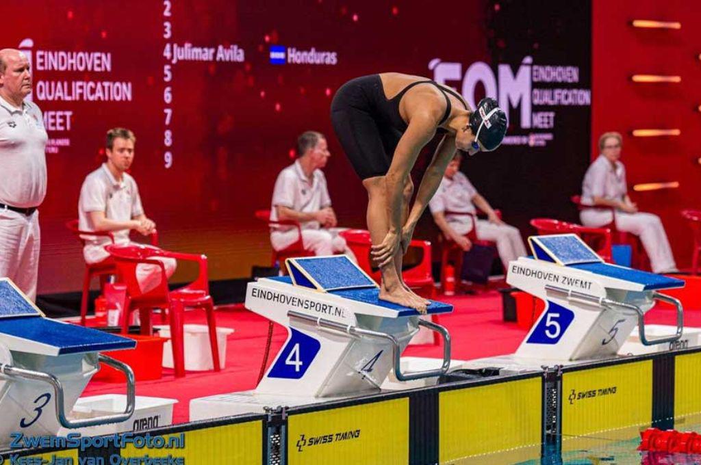 Julimar Ávila, nadadora hondureña que estará en París 2024: Salió en la revista Forbes, su récord y su especialidad en el agua