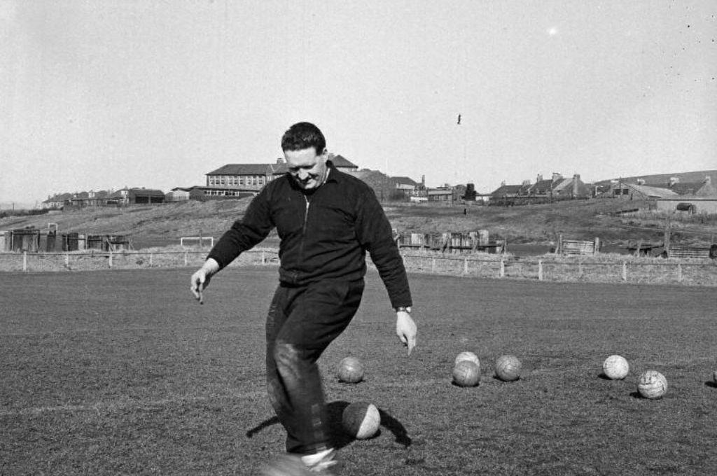 Haaland lo repitió: Los jugadores que han anotado cinco goles o más en un solo juego ¿Cuándo lo hicieron Messi y Cristiano?