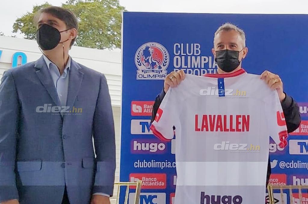 Las primeras imágenes de Pablo Lavallén como DT de Olimpia: Así inspeccionó la Cueva del León y sus exquisitas canchas