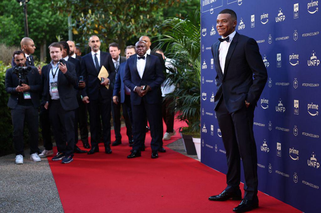 El premio que recibió a Mbappé antes de ‘irse’ al Real Madrid tras anunciar su adiós del PSG de Francia