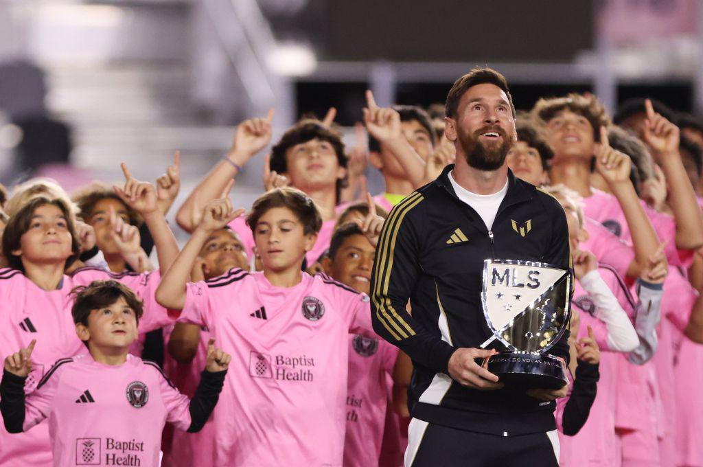Se molestó con Messi tras su MVP: “es la decepción del año; no le interesa ayudar al Inter Miami; no quiero una foto con él”