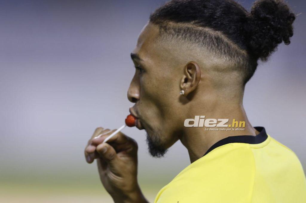 Piden la salida de Falero, el youtuber estadounidense que llegó al Olímpico y lo que pasó con hincha de Real España