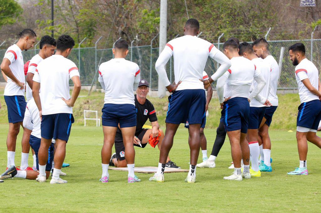 Olimpia y todos los jugadores que recupera para el duelo ante Marathón este miércoles en el Yankel