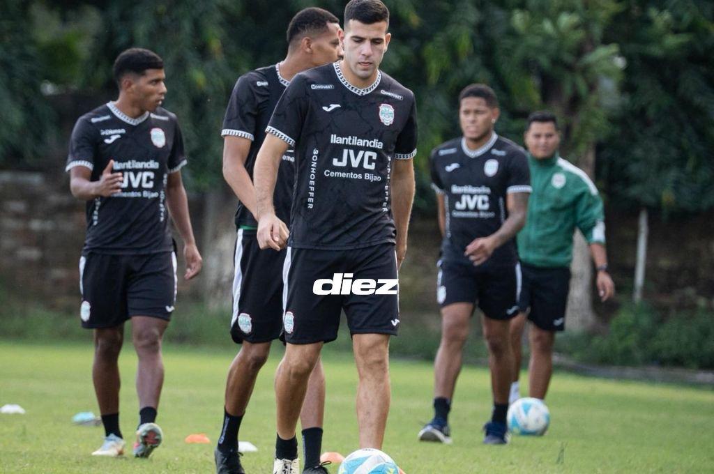 ¿Lo arriesgará Lavallén? Samudio es la duda y plantilla de Marathón recibió visita especial previo a la final ante Olimpia