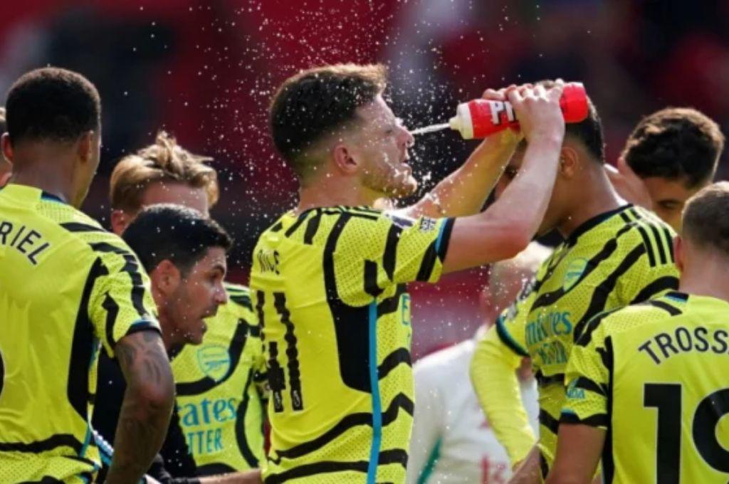 Arteta se cansó de ellos: Tras perder la Premier League en la última fecha, Arsenal anunció la salida de 19 jugadores