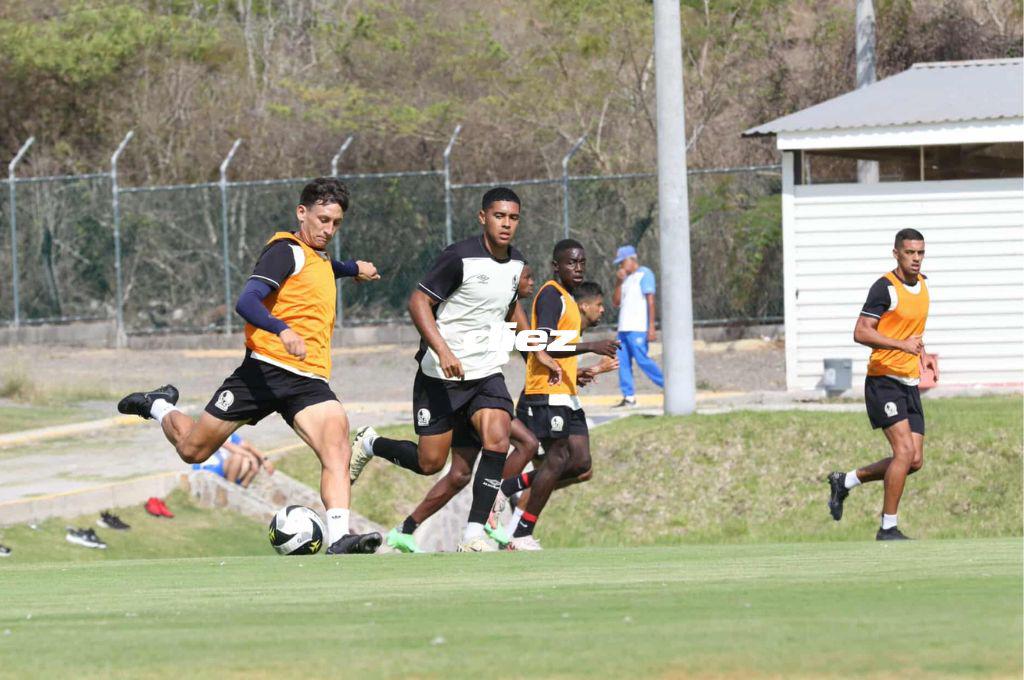 ¿Hará variantes? Eduardo Espinel busca su primer título con el Olimpia y así quieren vencer a Real España