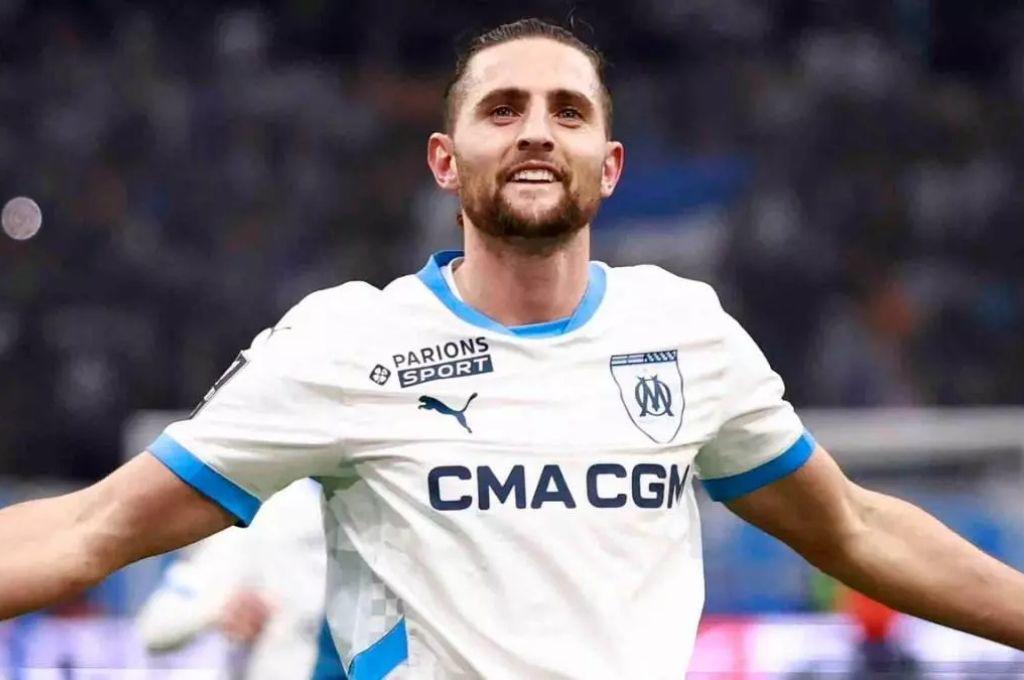 Real Madrid fichará a jugador desconocido, Flick le súplica que se quede en Barcelona y Messi con nueva dupla en Miami