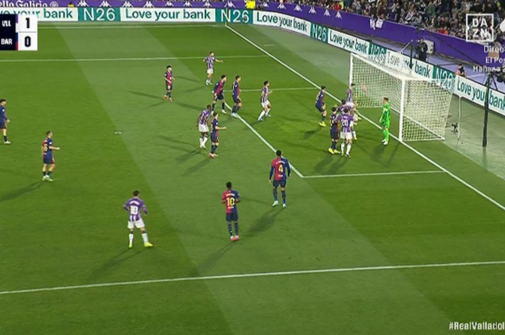 El error arbitral que salvó al Barcelona, la burla a leyenda del Real Madrid y el que amarra el Balón de Oro 2024-25