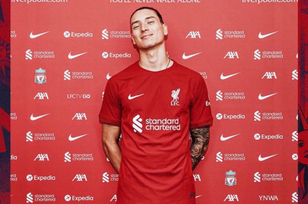 Liverpool hace oficial la llegada del uruguayo Darwin Núñez procedente del Benfica