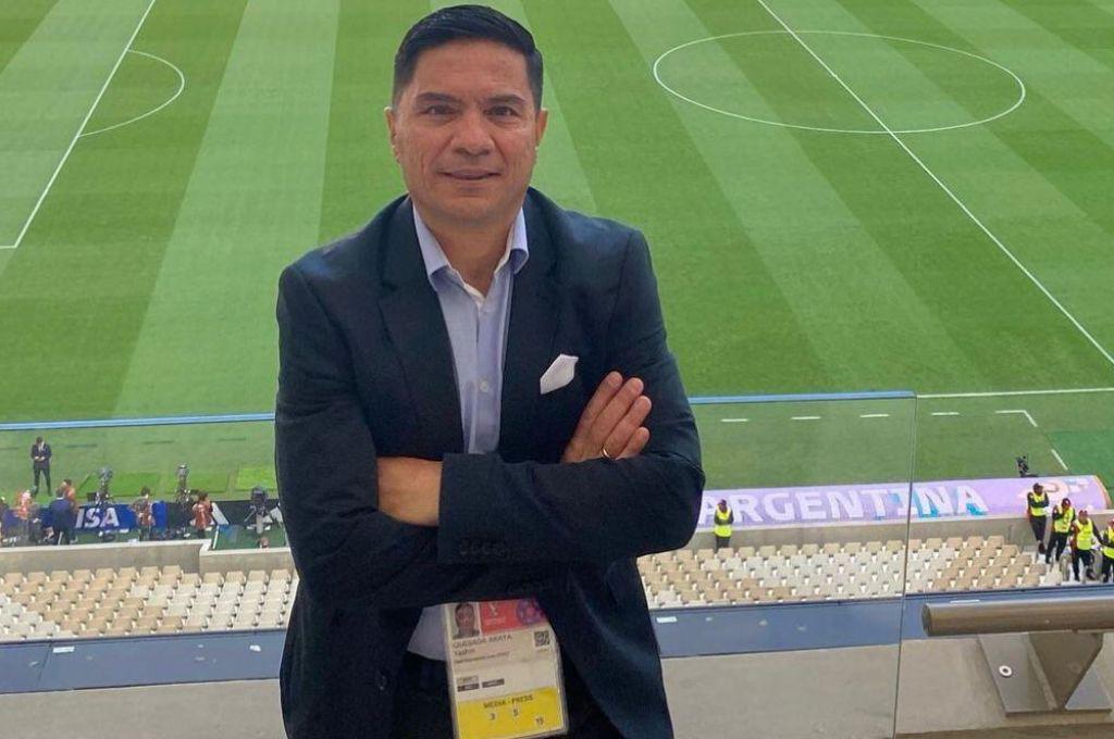 “Si se complica la eliminatoria, se le acaba la carrera”: Faitelson y la prensa de Costa Rica opina sobre la llegada del Piojo Herrera