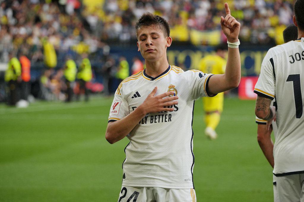 Cristiano jugará con su ‘enemigo’, joya se niega a salir del Madrid y el que se ofreció al Barcelona; Guardiola se roba a una estrella