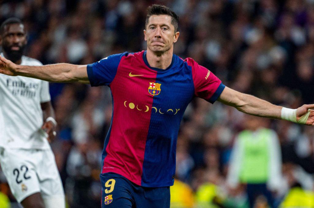 Lewandowski no lo quiere tener en el Barcelona y Deco ya lo sabe junto a Flick: “No vería con buenos ojos su llegada...”