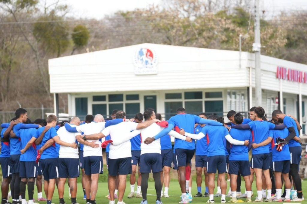 ¿Están lesionados? Los futbolistas de Olimpia que Espinel no utilizó ante UPN y no lo haría con Victoria