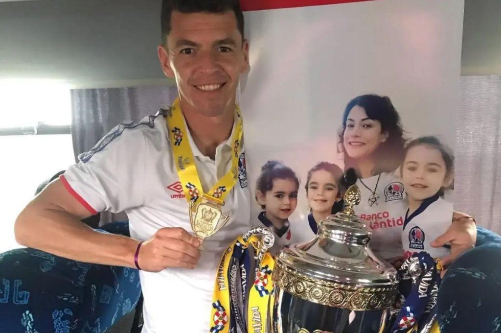 De ser tricampeón con Olimpia a jugar fútbol sala: así es la nueva vida del ex mediocampista que conquistó a Troglio
