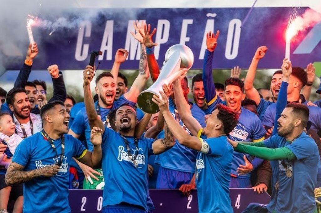 Julián Martínez ficha por el Alverca FC: Vinicius será su jefe y la hazaña que solo ellos pueden presumir