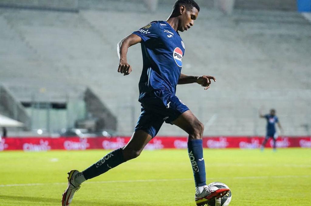 Sin Alberth Elis, pero sí con Mathías Vázquez: las ausencias y sorpresas de Rueda en la lista preliminar de Honduras para la Copa Oro