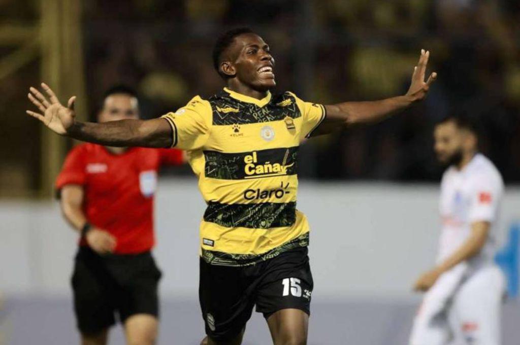 Sin Alberth Elis, pero sí con Mathías Vázquez: las ausencias y sorpresas de Rueda en la lista preliminar de Honduras para la Copa Oro