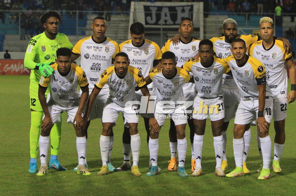 Jugador del CAI de Panamá afirma que Olimpia es el más grande de Centroamérica y cuenta cómo consiguió la camisa de Marathón