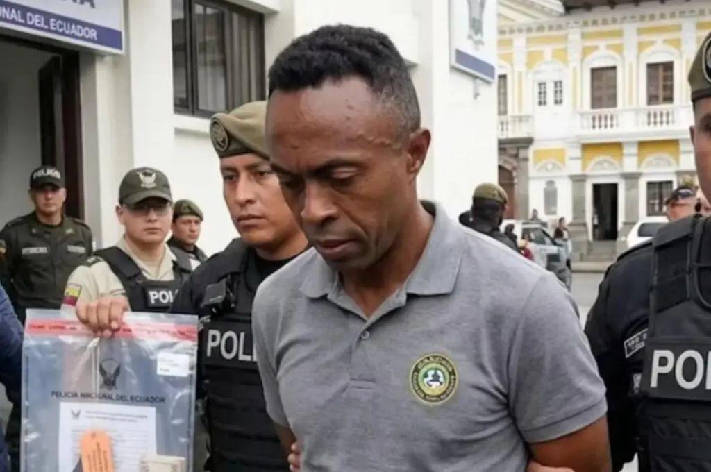 Mundialista es arrestado por robarse celulares y computadoras: fue atrapado con una subametralladora