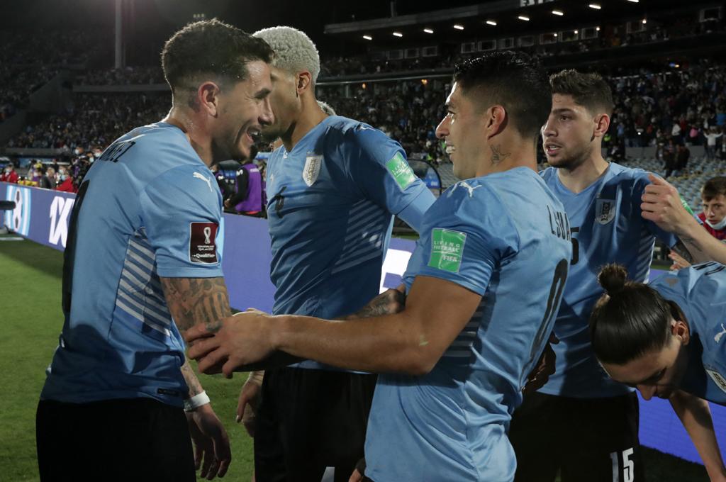 Uruguay se agiganta en el Centenario y de la mano de Diego Alonso clasifica al Mundial de Qatar 2022