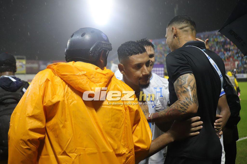 Bronca entre jugadores, el festejo de Honduras tras vencer a México y el feo gesto de Javier Aguirre, quien sufrió un corte en la cabeza